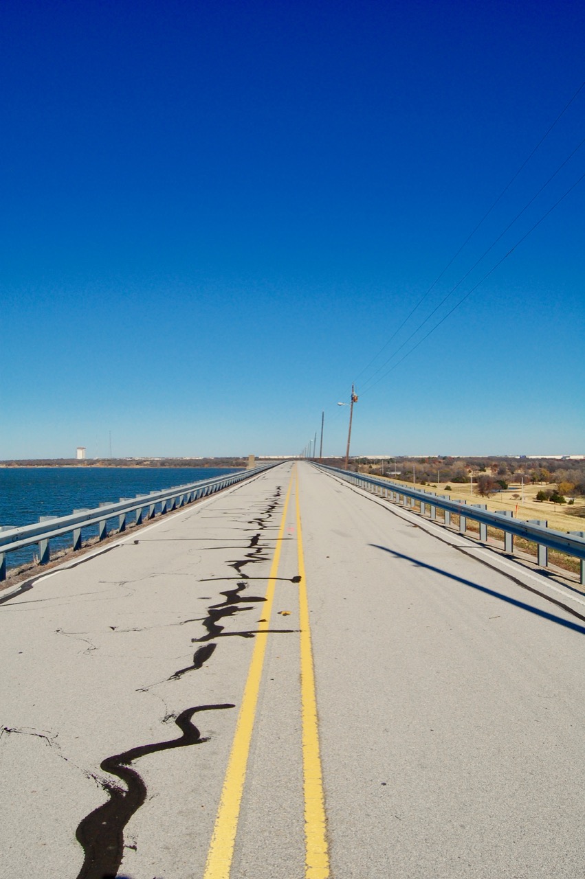 Grapevine Lake dam